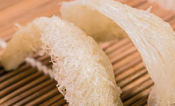 燕窩的功效與作用是什么？吃燕窩對(duì)人體有哪些好處？